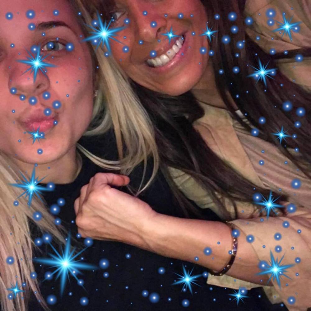 Meet your Posher, Dana